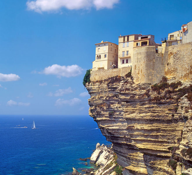 Cabanes cozy à louer à Bonifacio en Corse